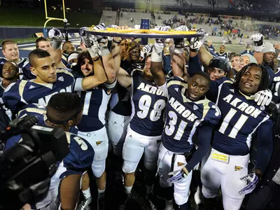Football Reclaims Wagon Wheel with 16-7 Win Over Kent State Image