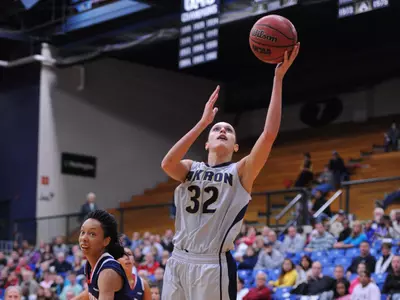 Slow second half hinders Women's Basketball in 84-74 loss to Cal Poly Image