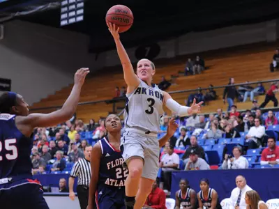 Women's Basketball turns around to face UC Davis on Saturday Image