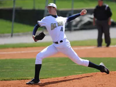 Baseball Edged in Series Opener at Citadel Image
