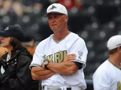 Baseball Begins Nine Game Road Trip on Friday Image