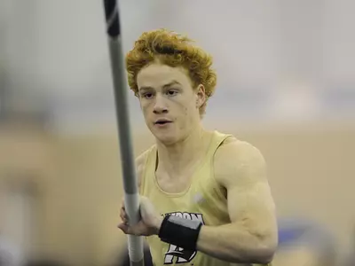 Shawn Barber Becomes Canada's National Pole Vault Record Holder Image