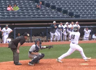 Baseball Drops Midweek Matchup to Xavier, 11-3 Image