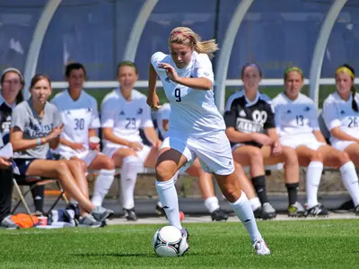 Waskowski Posts a Hat Trick in 4-1 Win over UND Image