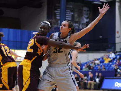 Women's Basketball drops 109-83 decision to Central Michigan Image