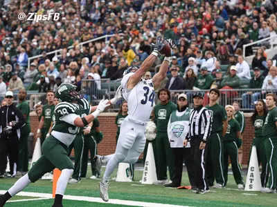 Football Drops 23-20 Nail-biter at Ohio Image