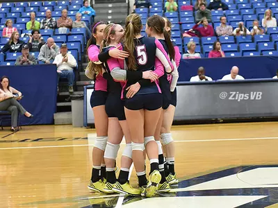 Volleyball drops 3-0 setback to Central Michigan Image