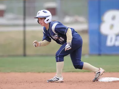 Softball splits day two at Tangi Tourism Lion Classic Image