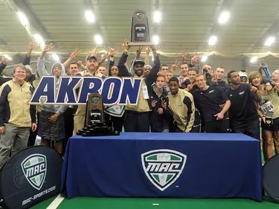 Zips Men Claim MAC Indoor Title in Dramatic Finish, Women Place Runner-Up Image