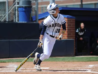 Softball tops Binghamton 5-3, falls to George Mason 8-3 Image