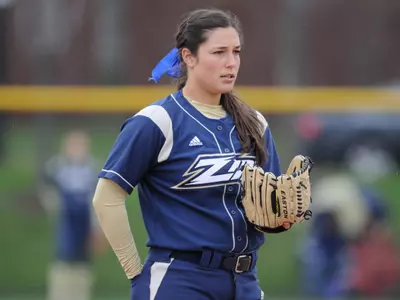 Softball sweeps home opening twinbill against Niagara Image