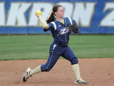 Softball earns doubleheader split with MAC West leader Ball State Image