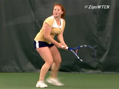 Women's Tennis Beats Oakland, 6-1 Image
