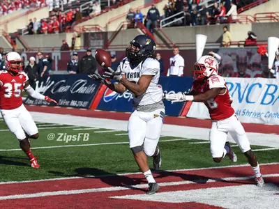 Akron Wins at Miami (Ohio), 37-28, on Stein 50-Yard FG Image