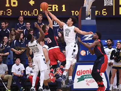 Akron Zips Win Home Opener Image