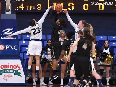 Akron Eyes Third-Straight Win Visiting Valparaiso Image