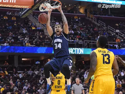 Men's Basketball Uses Strong Defensive Effort to Down Kent State, 61-52 Image