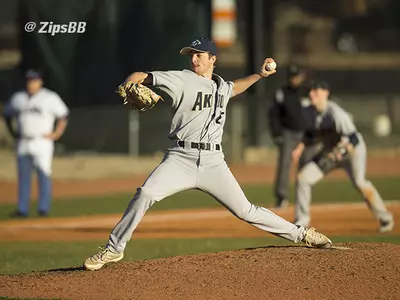 Baseball Splits Doubleheader Against Charlotte Image