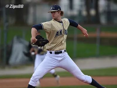 Baseball Completes Three-Game Sweep with 5-4 Walk-Off Win over NIU Image