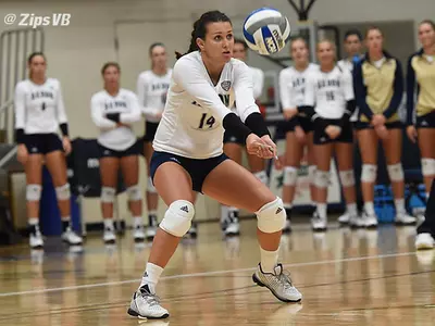 Volleyball Defeats Navy On Day One of Akron Invitational Image