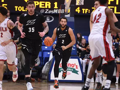 Zips Knock Down West Division Leader in an Electrifying Atmosphere Image