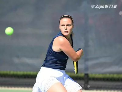 Women's Tennis Prepares for ITA Midwest Regional Championships Image