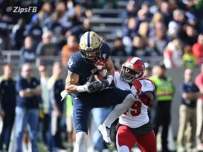 Zips Roll Over RedHawks on Homecoming Weekend, 35-13 Image