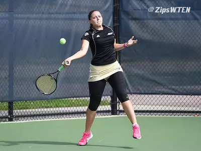 Women's Tennis Claims 5-2 Win Over Detroit Image