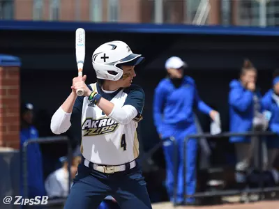 Zips Softball Splits with Ohio, Wins Weekend Series 2-1 Image