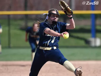 Zips Softball Sweeps Niagara Behind Strong Pitching Performances Image