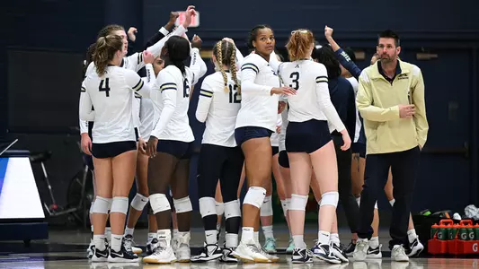 Akron VB Team Huddle 2022