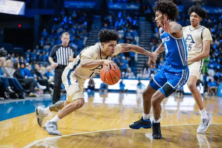 Xavier CAataneda vs Buffalo 13123