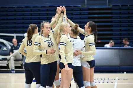 Akron Volleyball 2023