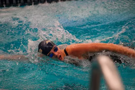 Akron Shines on Day 3 of the Zippy Invitational Image