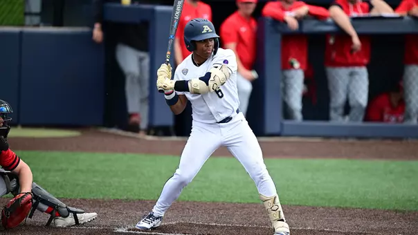 Kelton Phillips batting for the Akron Zips Baseball team
