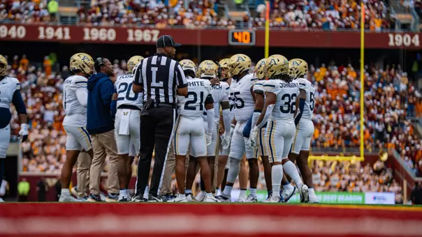 Akron FB at Minnesota 9.19.26