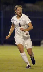 UA soccer drops match to Cougars