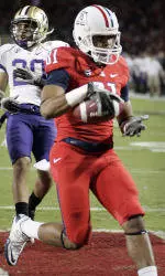 Wildcats Dominate The Huskies, 44-14