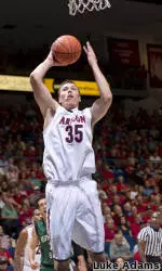 Cats Cruise to 108-67 Win in Exhibition Opener