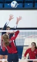 Arizona Volleyball Falls to No. 10 Hawaii, 3-0