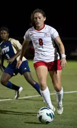 Cats Battle Trojans in 1-1 Tie