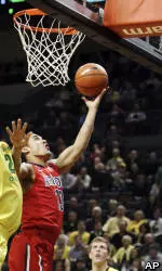 No. 4 Wildcats Fall To Ducks, 70-66