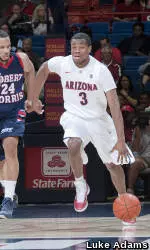 Arizona Dominates Oregon, 76-57