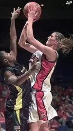 Wildcats Roll Over Oregon To Give Bonvicini 200th Win