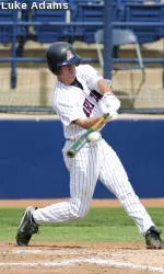 Baseball Sweeps Lobos