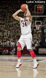 Wildcats Hold Off Cougars For 76-72 Win