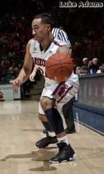 Wildcats Dominate Bryant 100-60