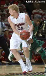 USC Edges Arizona, 65-64