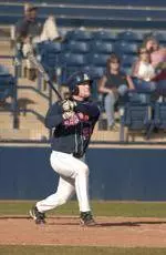 Baseball Defeats UC Irvine 7-3 In South Bend