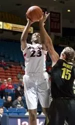 Arizona WBB Falls to No. 19 UCLA, 73-57